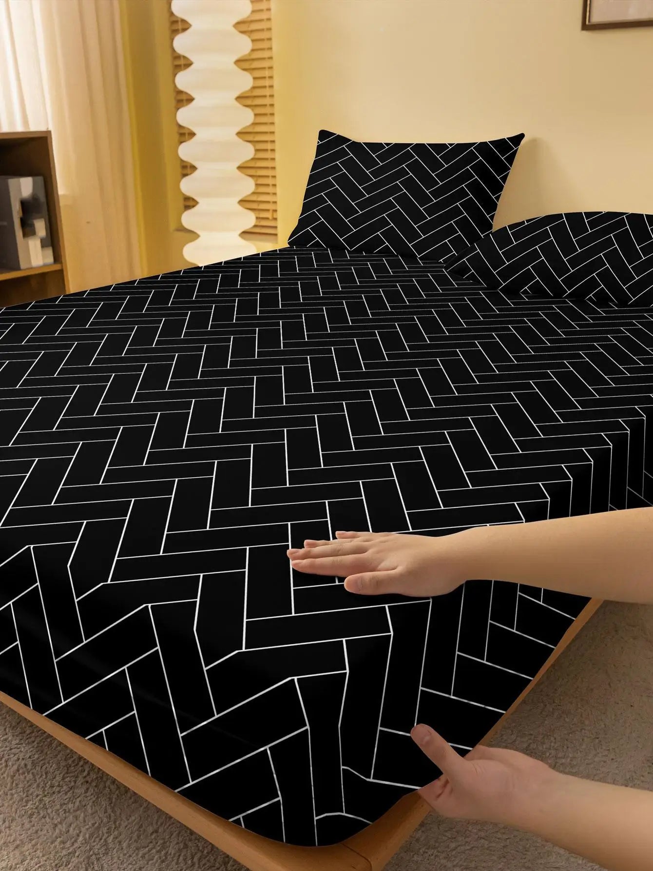 1pc Black and White Bed Set