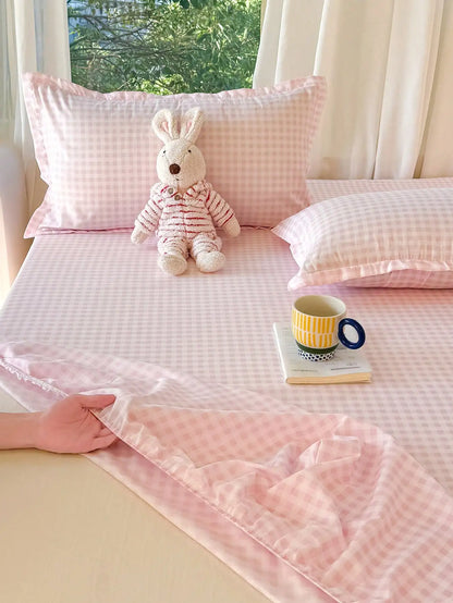 3-Piece Pink Gingham Bed Sheet Set: Fitted Sheet + 2 Pillowcases