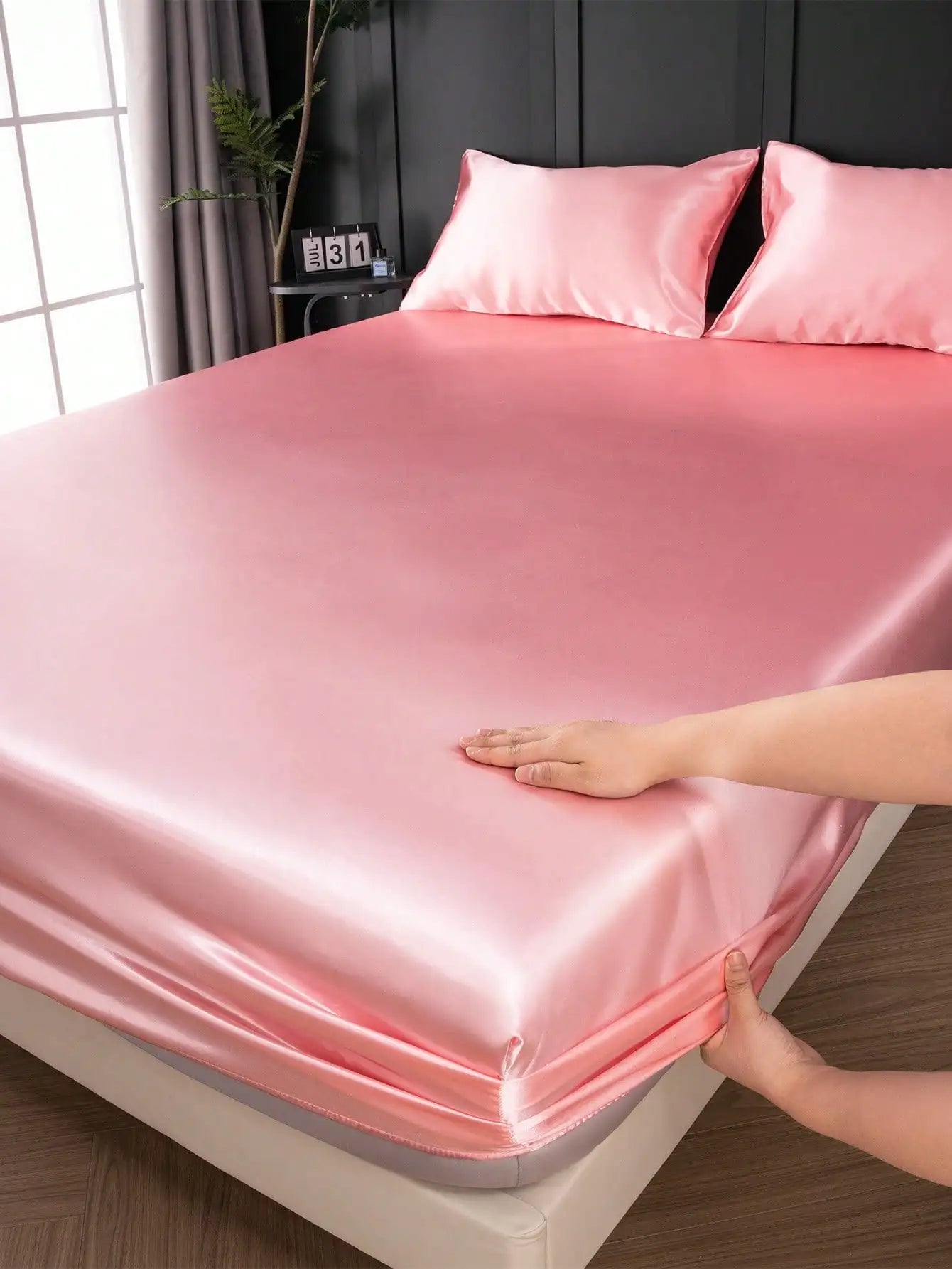 1pc Pink Satin Fitted Sheet