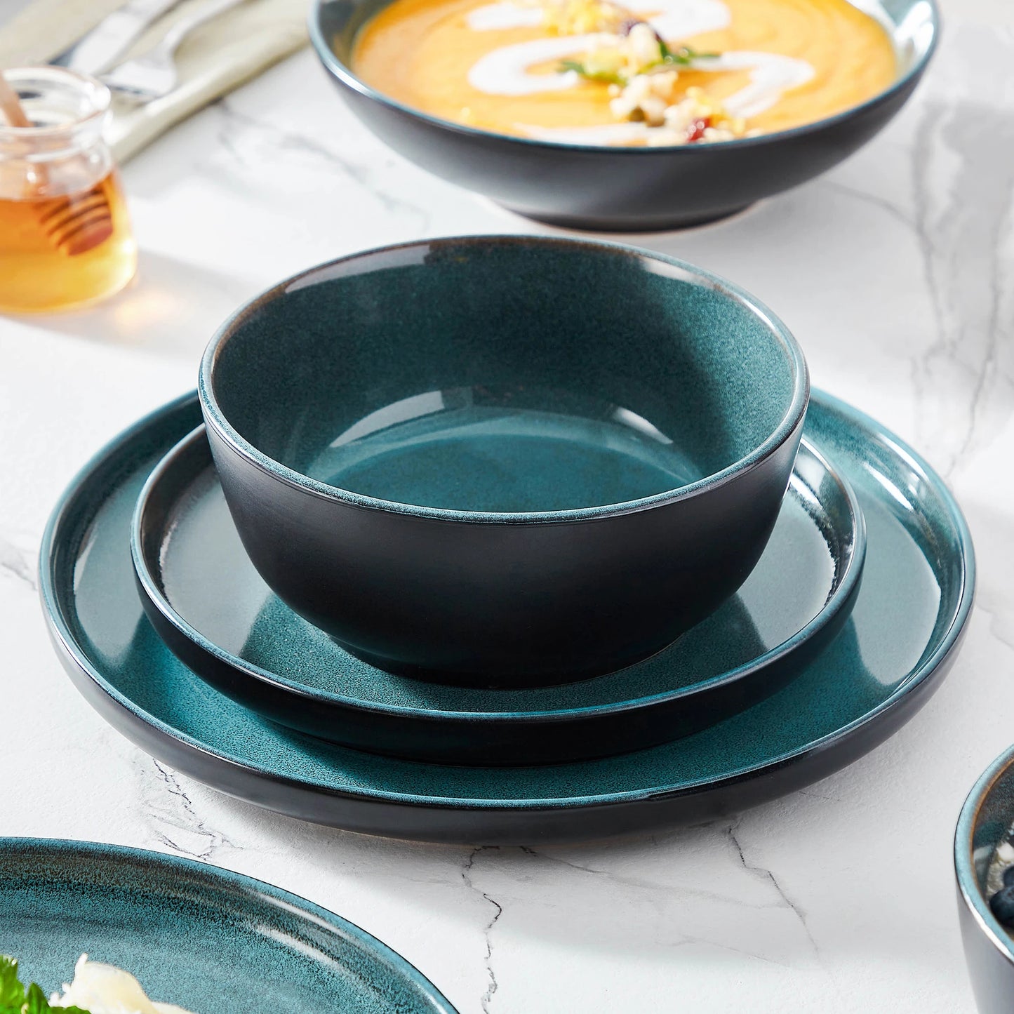 18/24 Piece Ceramic Dinnerware Set