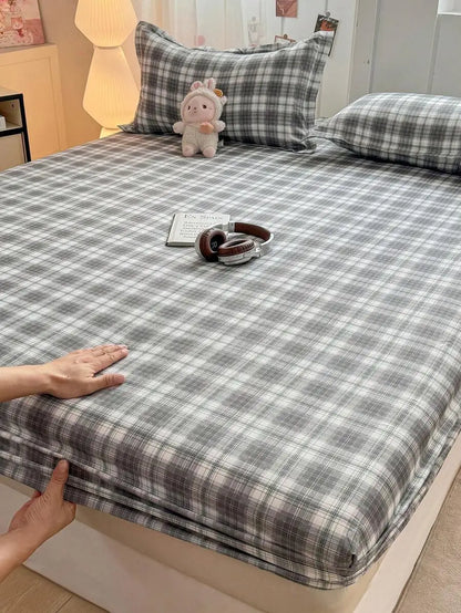 3-Piece Pink Gingham Bed Sheet Set: Fitted Sheet + 2 Pillowcases