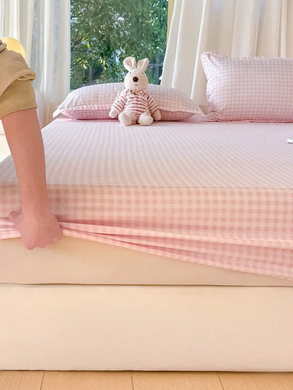 3-Piece Pink Gingham Bed Sheet Set: Fitted Sheet + 2 Pillowcases