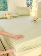 3-Piece Pink Gingham Bed Sheet Set: Fitted Sheet + 2 Pillowcases