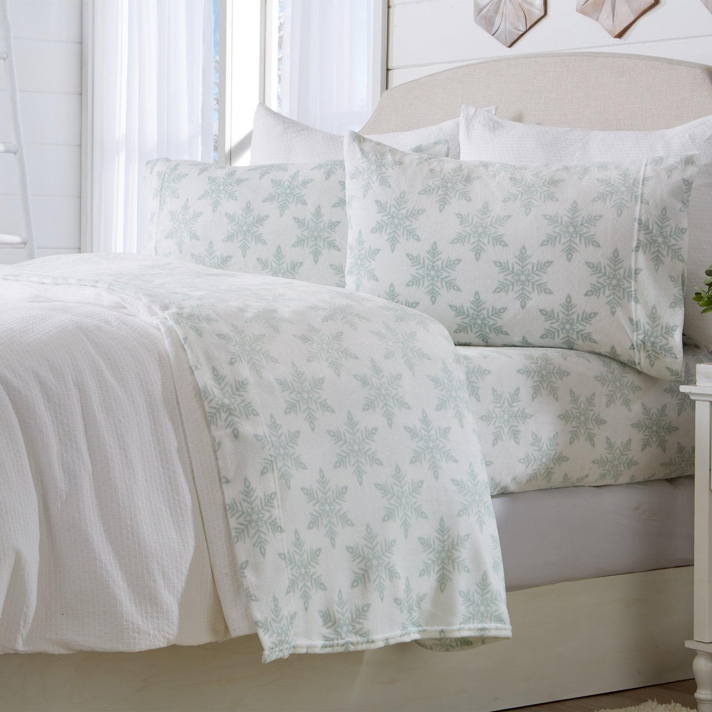 Printed Plush Sheet - Velvet Luxe Collection